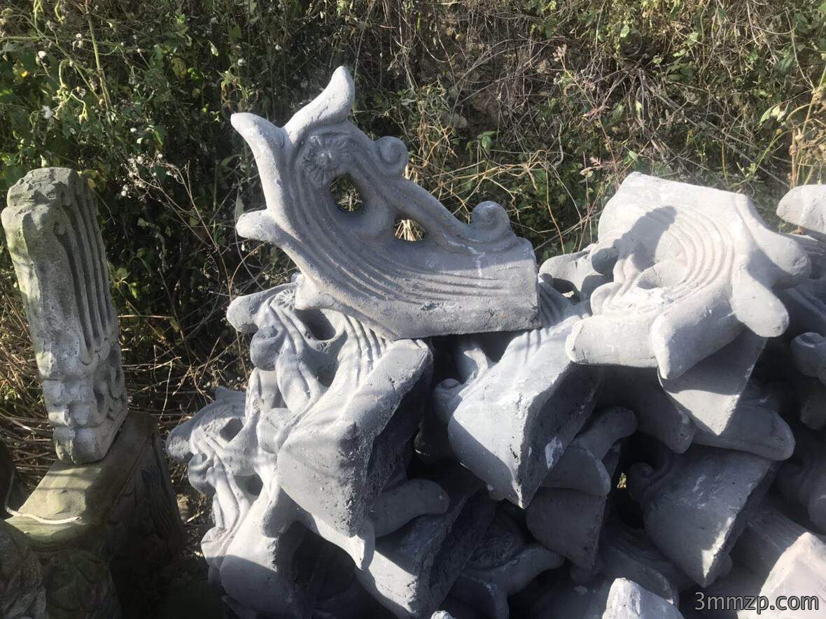 窗台翘